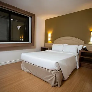 Hotel Master - Av Carlos Gomes, Proximo Ao Consulado Americano, Porto Alegre